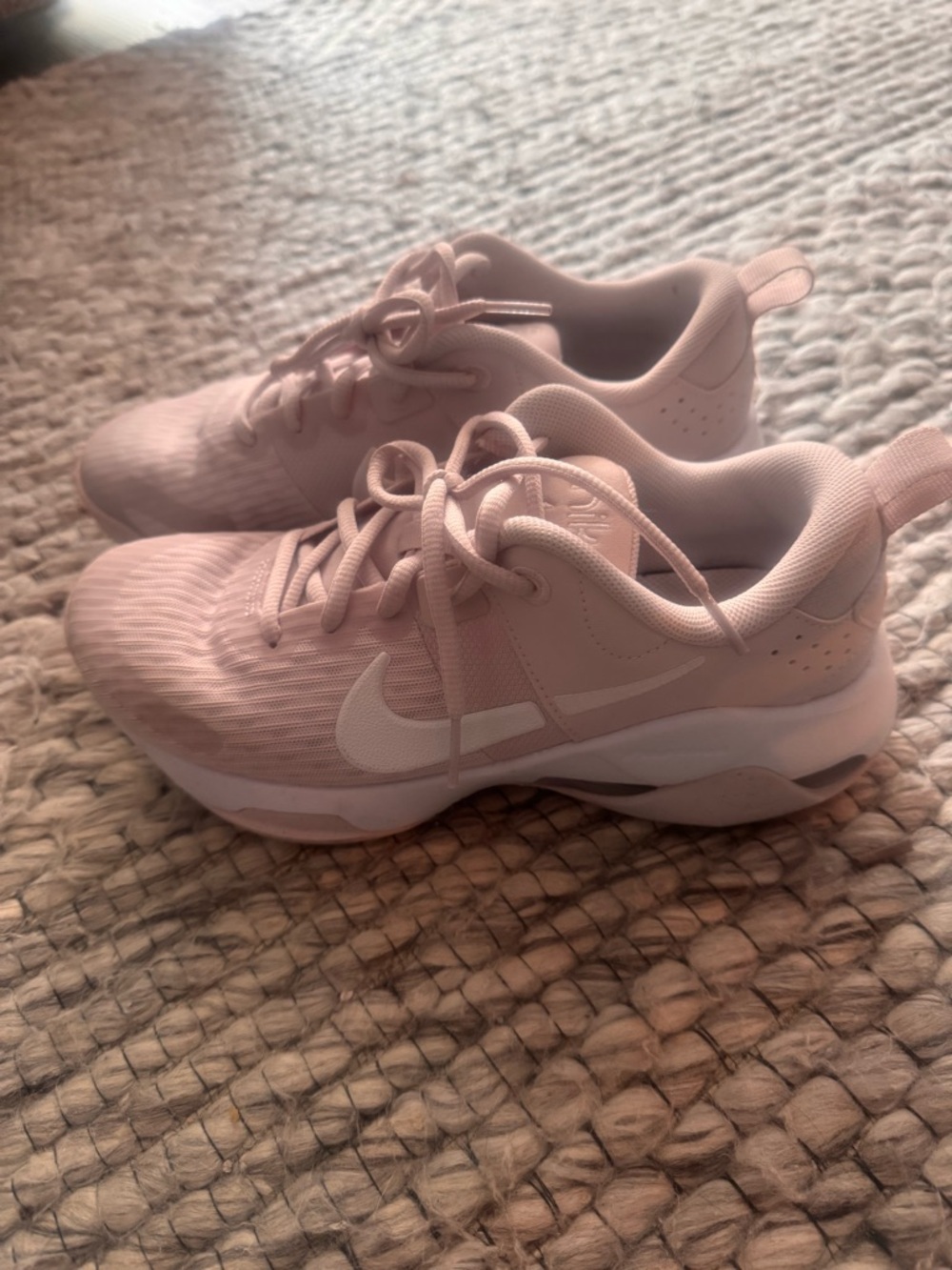 Nike Zoom Bella 6 barely rose sneakers shoes size 7.5 - Picture 2 of 5